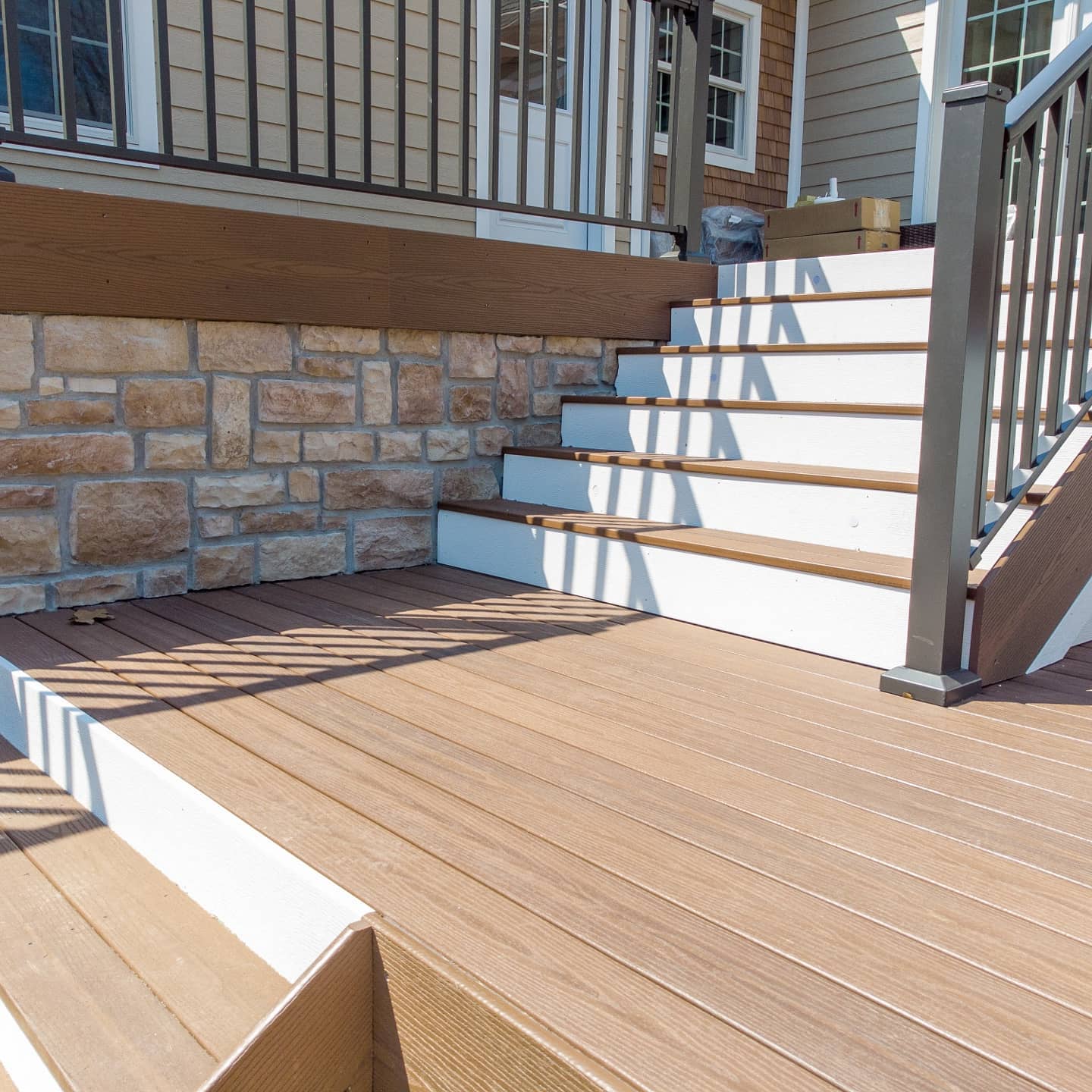 Decks, Sunrooms & Screens